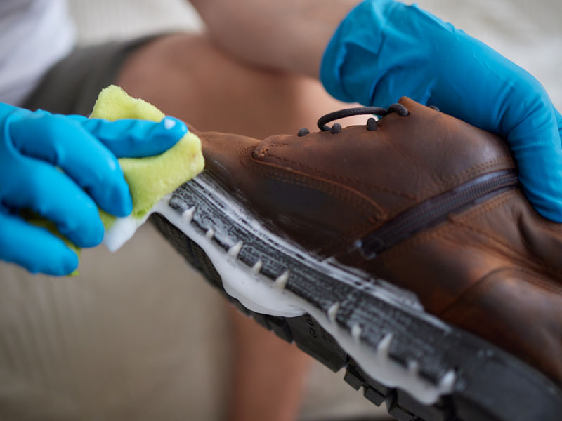 im006 - Putri Laundry - Laundry Cileungsi - Cuci Sepatu